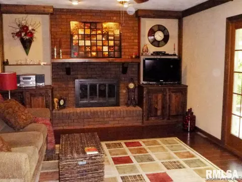 3312 Forsyth Dr, Springfield, IL 62704 photo 3