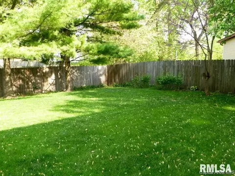 3312 Forsyth Dr, Springfield, IL 62704 photo 17