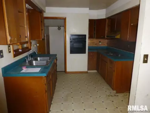 2008 Randall Ct, Springfield, IL 62703 photo 4