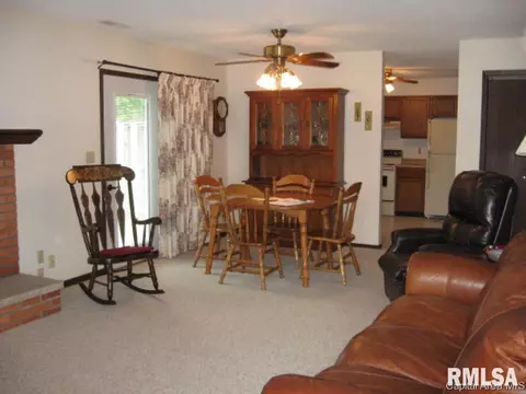 9 Brookside Pl, Springfield, IL 62704 photo 4