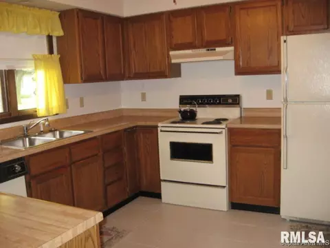 9 Brookside Pl, Springfield, IL 62704 photo 6