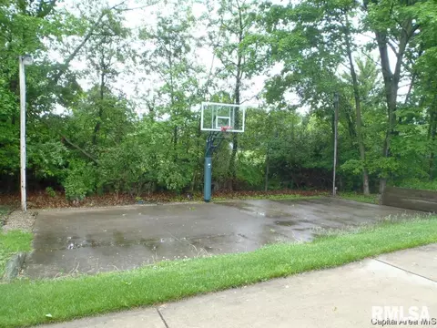 3400 Bluff Rd, Springfield, IL 62711 photo 2