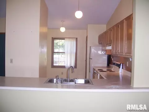 2010 Clara Mae, Springfield, IL 62711 photo 4