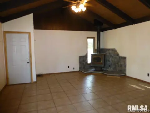 3344 Neptune Ave, Springfield, IL 62707 photo 2