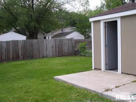 2253 Yale Blvd, Springfield, IL 62703 photo 9