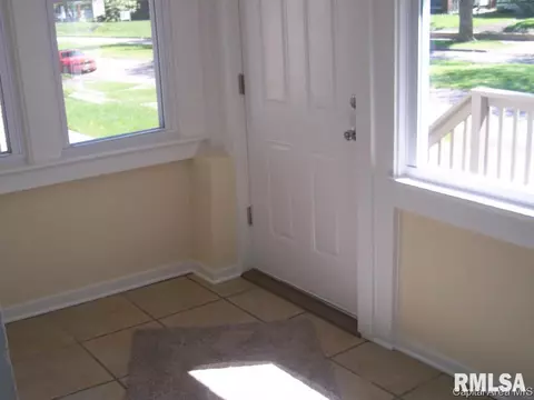 2253 Yale Blvd, Springfield, IL 62703 photo 5