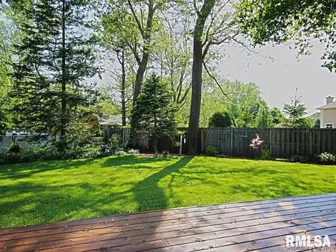 2036 Clubview Dr, Springfield, IL 62704 photo 24
