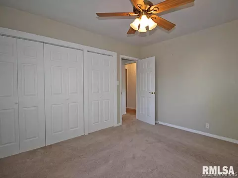 2036 Clubview Dr, Springfield, IL 62704 photo 3