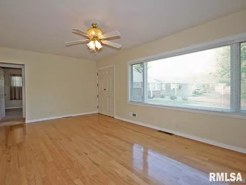 2036 Clubview Dr, Springfield, IL 62704 photo 20
