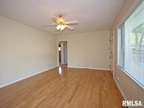 2036 Clubview Dr, Springfield, IL 62704 photo 6