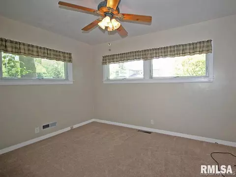 2036 Clubview Dr, Springfield, IL 62704 photo 18
