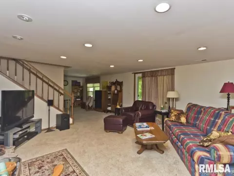 3091 Green Haven Dr, Springfield, IL 62707 photo 3