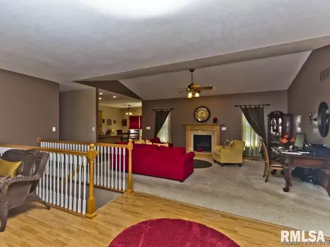 1016 Post Rd, Springfield, IL 62712 photo 3