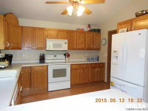 508 S Loft Ln, Athens, IL 62613 photo 5