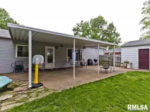 124 Greencastle Cir, Springfield, IL 62712 photo 17