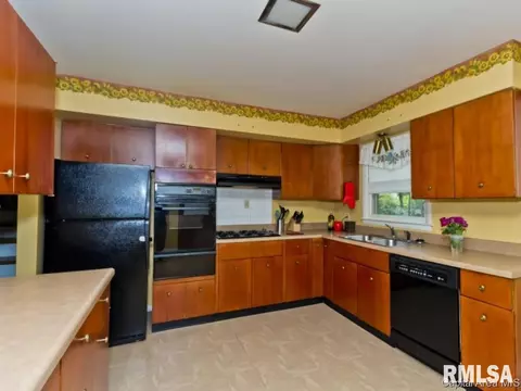 2112 Warwick, Springfield, IL 62704 photo 8