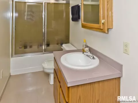 2112 Warwick, Springfield, IL 62704 photo 20