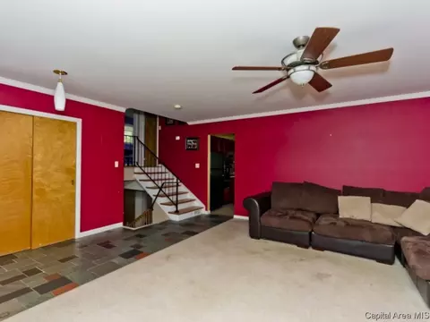 2112 Warwick, Springfield, IL 62704 photo 4