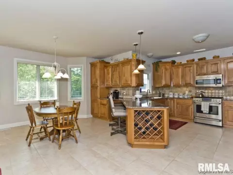 6409 Bent Tree Ct, Springfield, IL 62712 photo 8