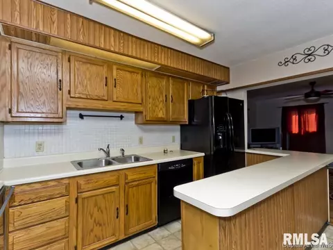 3643 Lancaster Rd, Springfield, IL 62703 photo 9