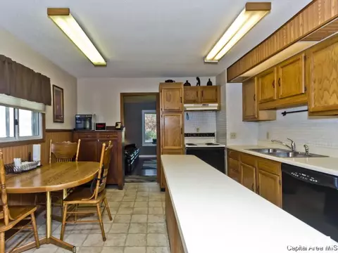 3643 Lancaster Rd, Springfield, IL 62703 photo 12