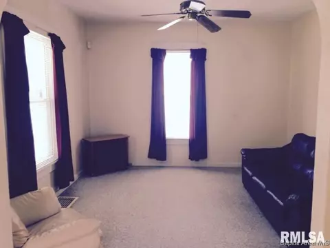 1421 Pennsylvania Ave, Springfield, IL 62702 photo 5