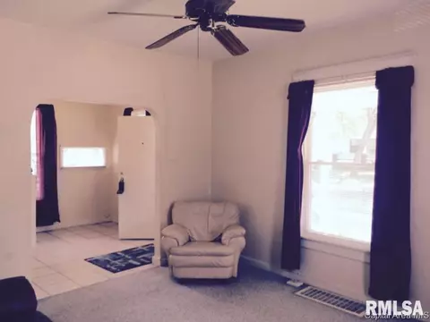 1421 Pennsylvania Ave, Springfield, IL 62702 photo 6