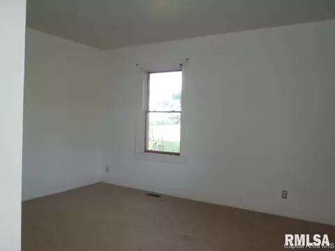 20757 Claypool St, Greenview, IL 62642 photo 17