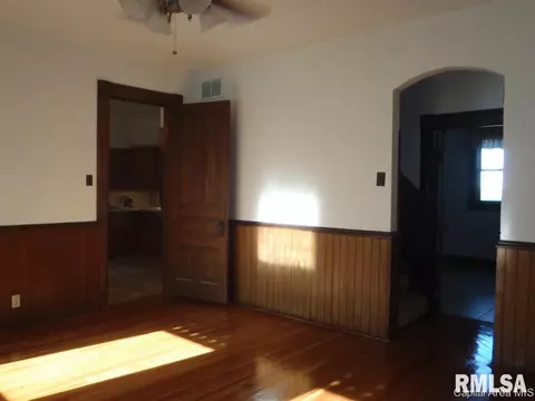 20757 Claypool St, Greenview, IL 62642 photo 11