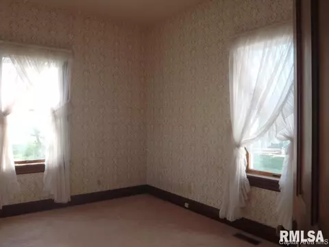 20757 Claypool St, Greenview, IL 62642 photo 16