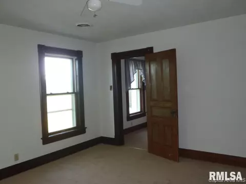 20757 Claypool St, Greenview, IL 62642 photo 24