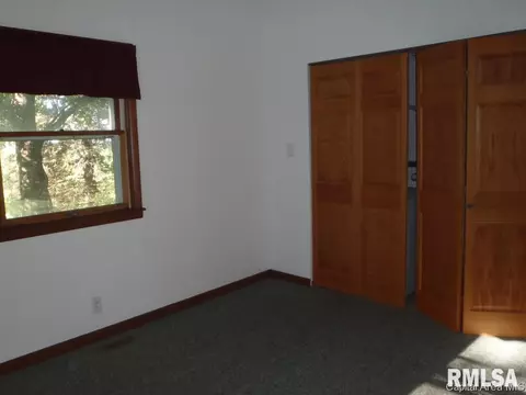 20757 Claypool St, Greenview, IL 62642 photo 22