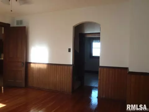 20757 Claypool St, Greenview, IL 62642 photo 12