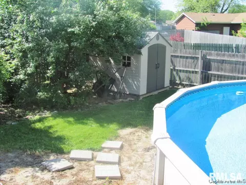 205 Hawkeye Way, Springfield, IL 62707 photo 4