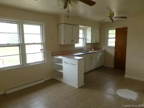 1816 S 11th St, Springfield, IL 62703 photo 4