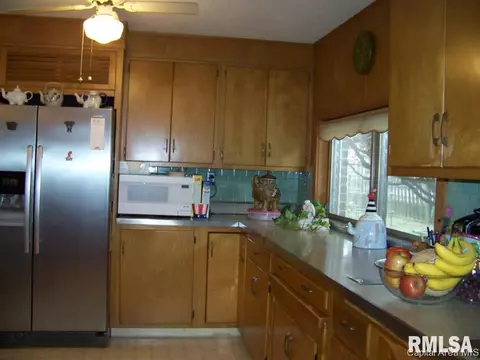 2952 S 5th, Springfield, IL 62703 photo 10