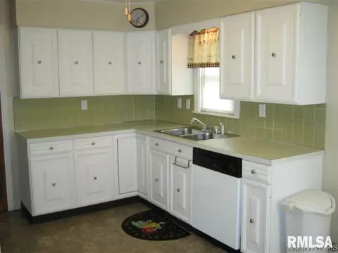 2131 N 19th Street St, Springfield, IL 62702 photo 5