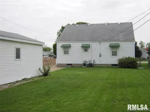 2131 N 19th Street St, Springfield, IL 62702 photo 2