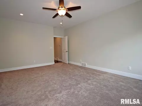 3909 Marigold Dr, Springfield, IL 62711 photo 14