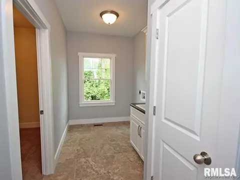 3909 Marigold Dr, Springfield, IL 62711 photo 10