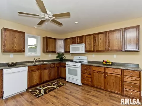 1637 W Monroe St, Springfield, IL 62704 photo 4