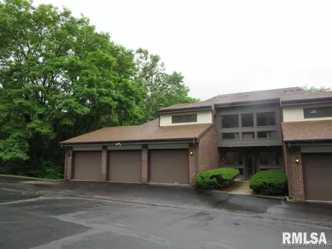2008 Jeanette Ln E, Springfield, IL 62702 photo 1
