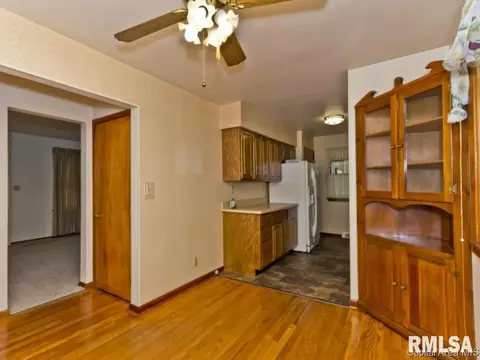 3355 Stanton St, Springfield, IL 62703 photo 5