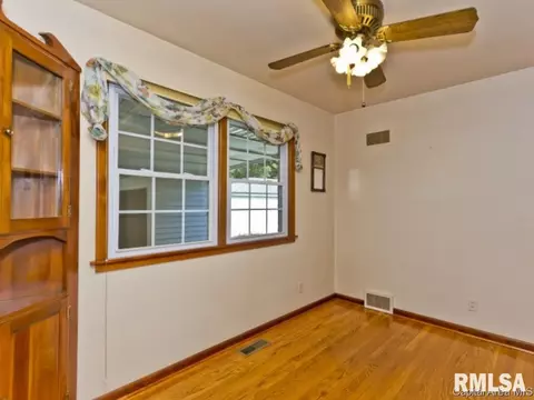 3355 Stanton St, Springfield, IL 62703 photo 6