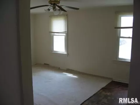 121 W Cornell, Springfield, IL 62704 photo 3