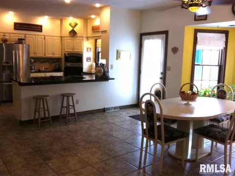 5 Red Bud, Springfield, IL 62712 photo 13