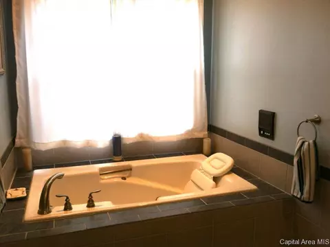 5 Red Bud, Springfield, IL 62712 photo 25