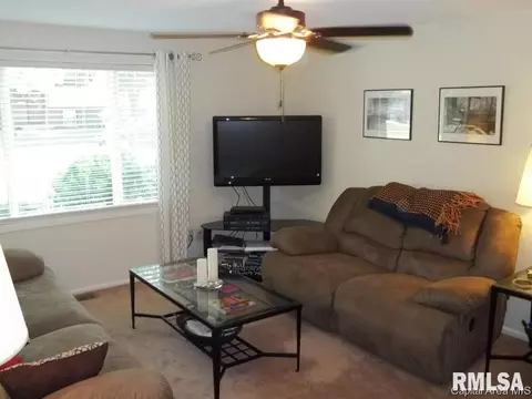 2317 Queensway, Springfield, IL 62703 photo 3
