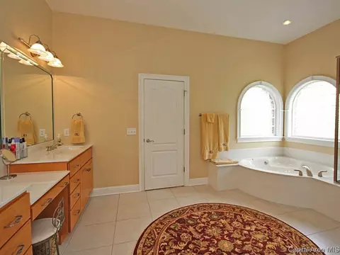 5405 Foxhall Ln, Springfield, IL 62711 photo 12