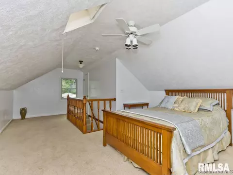1045 N Walnut, Springfield, IL 62702 photo 14